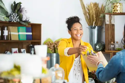 les équipes des magasins brick and mortar peuvent se détendre en attendant dans des files d'attente virtuelles